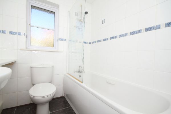 Shower Window Replacement in Aurora